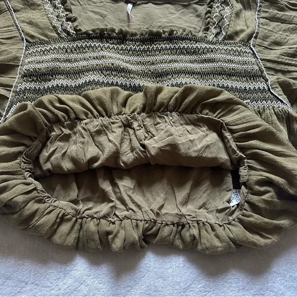 Free People Wandering Skies Smocked Boho Top‎ Green Size XS - Picture 5 of 8